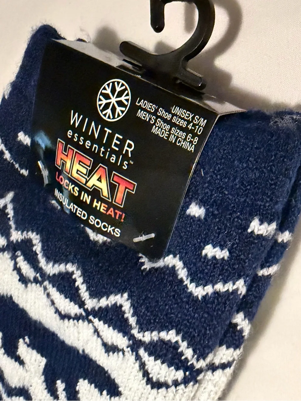 Insulated Men's Navy & White Bear Pattern Socks